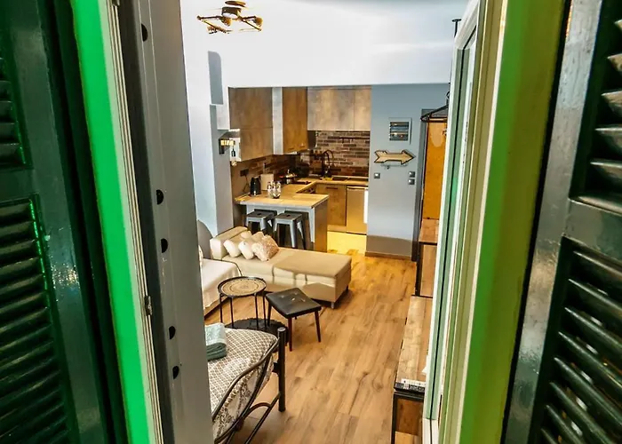 Happiness With Terrace. Apartamento