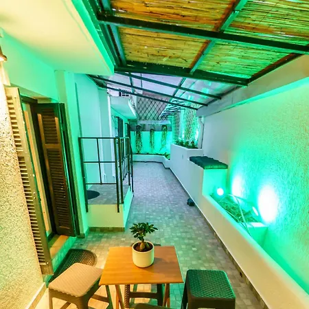 Happiness With Terrace. *